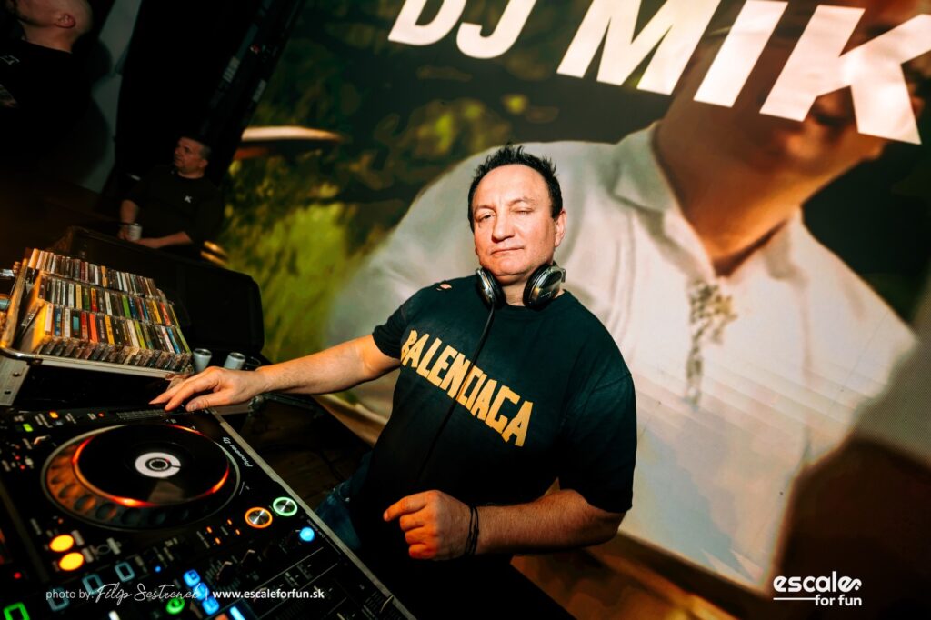 Instagram post from escale_for_fun. This post is in position 5.